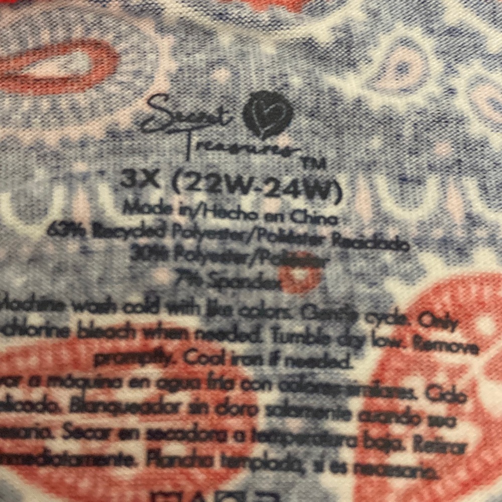 Blue and Red Paisley Bandana print 2 piece pajama sets - Picture 5 of 9